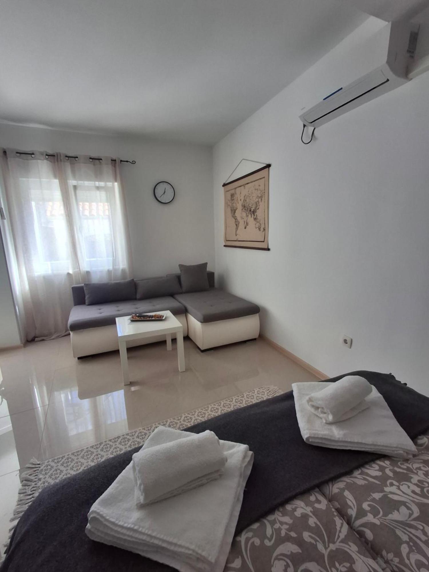Apartmani Alma PUY Exterior foto