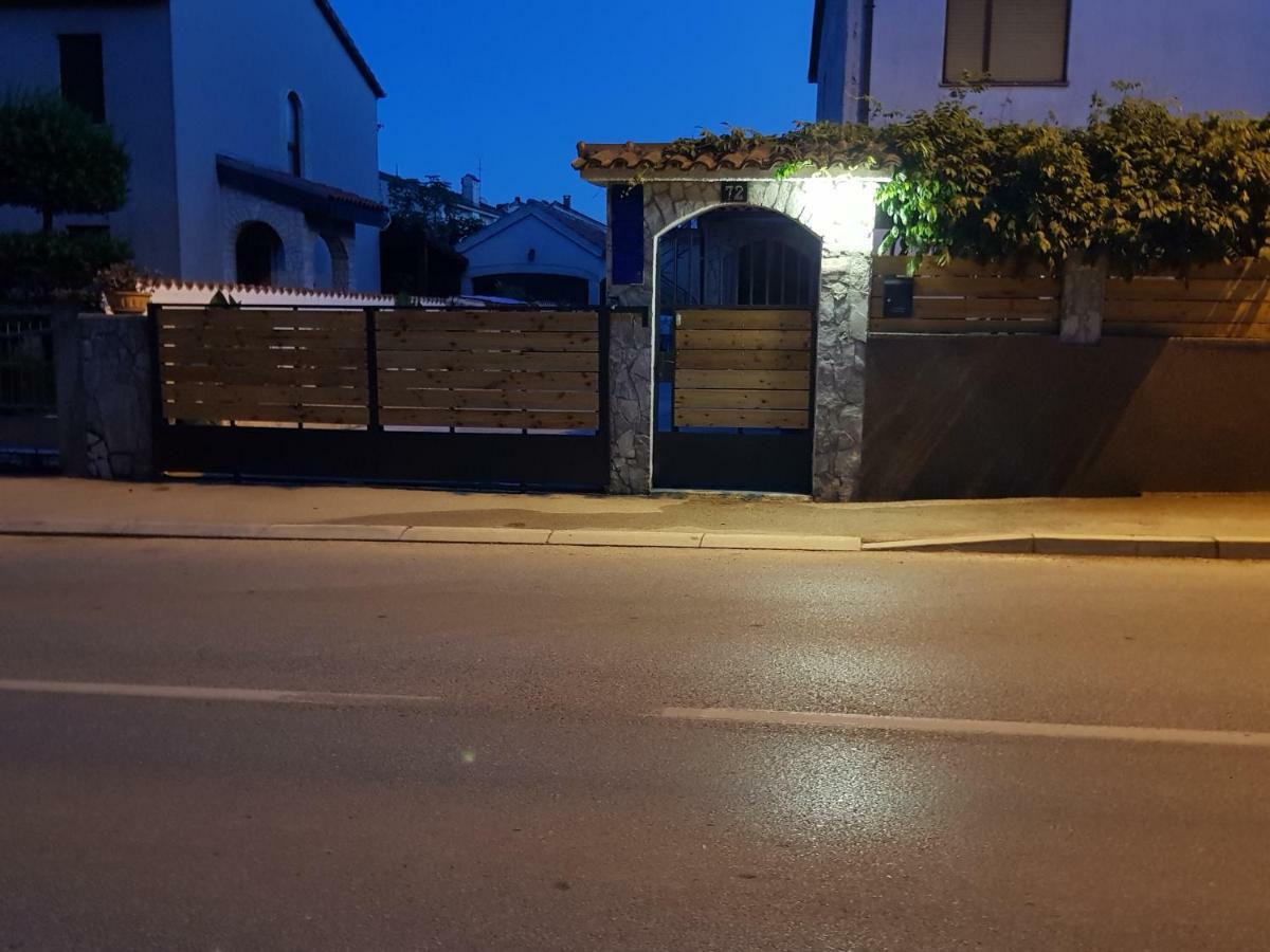 Apartmani Alma PUY Exterior foto